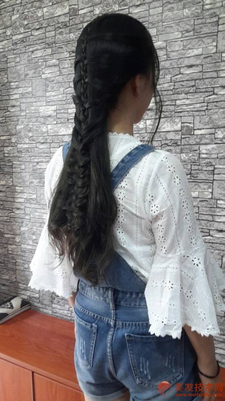 183919teerss0z2j41rp4s.jpg